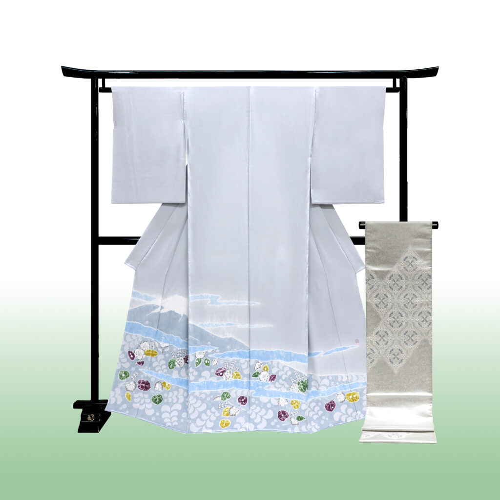 色留袖と袋帯