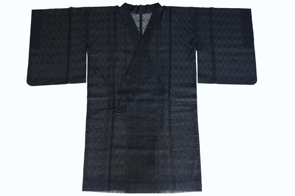 きもの衿のうすものコート